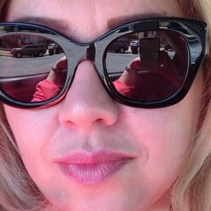 Meet your Posher, Maritza